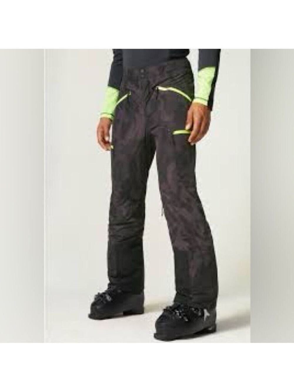 Bogner Fire + Ice Black Gray Camo Dusty-T Ski Snow Pants Size 34
